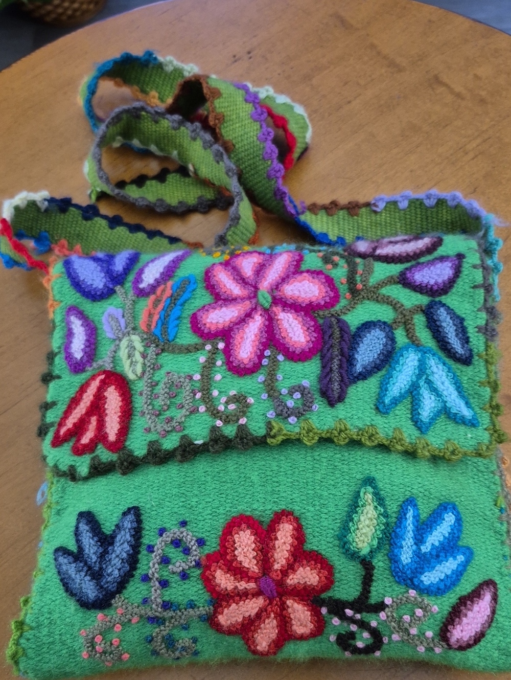 Peruvian Handcrafted Floral Embroidered 50/50 Wool/cotton Blend Bag by Wari Urpi